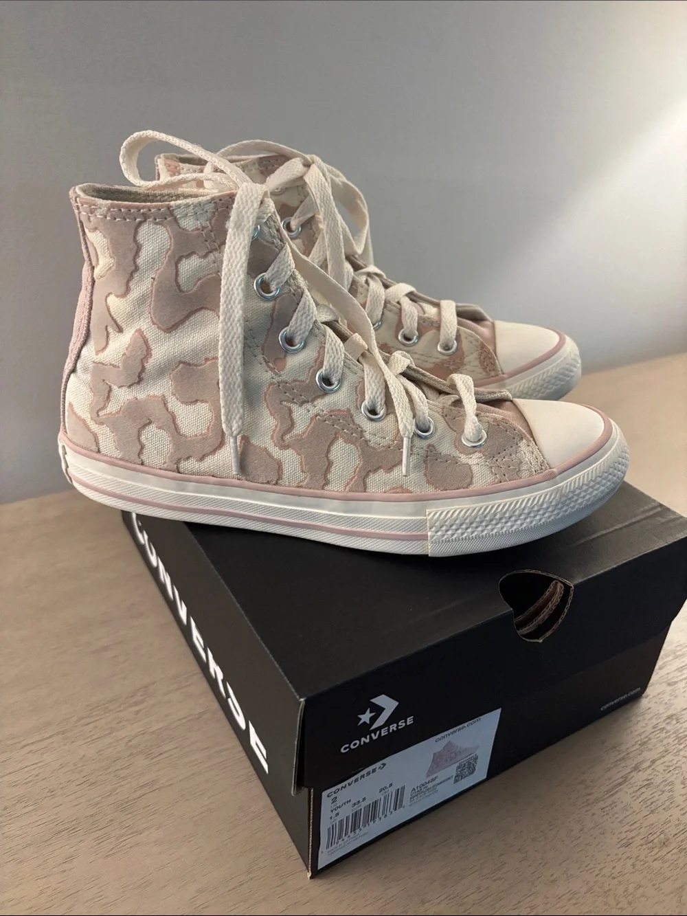 Converse High Top All Star High Top Taylor in Blush Pink and Cream Leopard